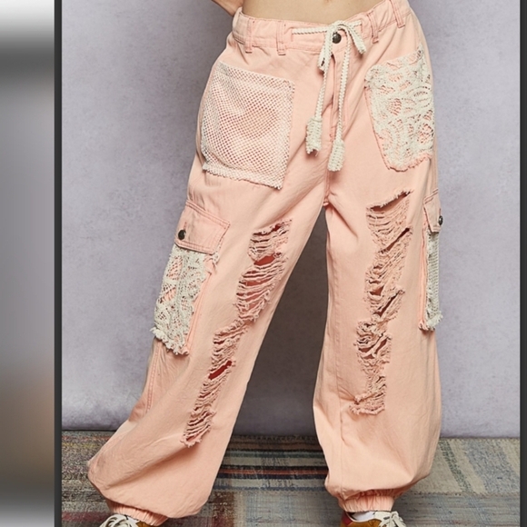 NEW Peach POL Distressed Joggers with Crochet Pockets, Sz Large - Picture 1 of 3